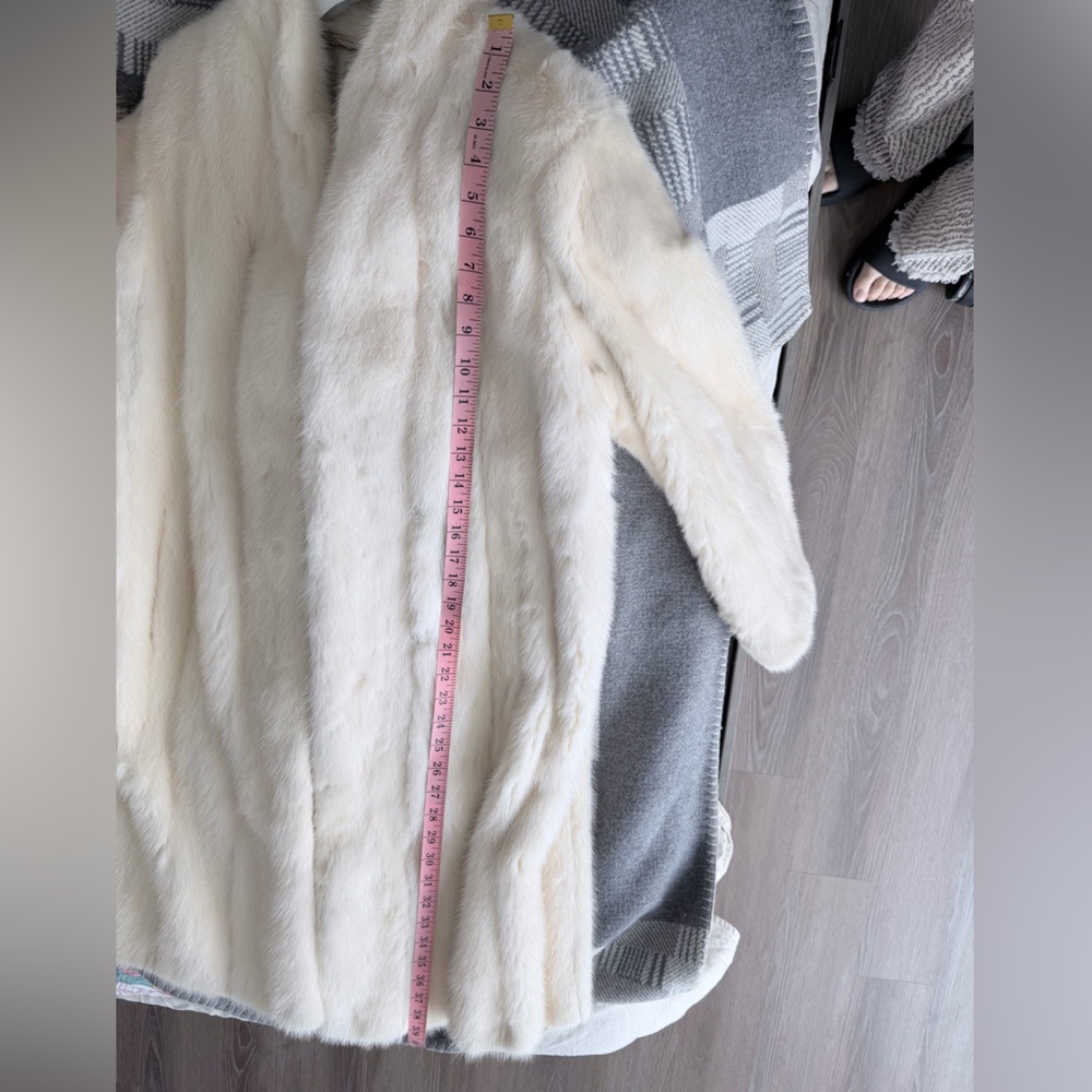 Elegant Ivory Mink Fur Coat -S/M - Picture 15 of 17